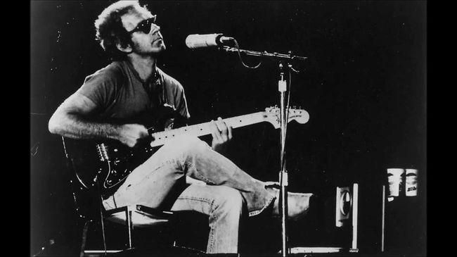 Blonde Idiote Bassesse Inoubliable*****Naturally J.J.Cale