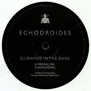 Glowing In The Dark by EchoDroides