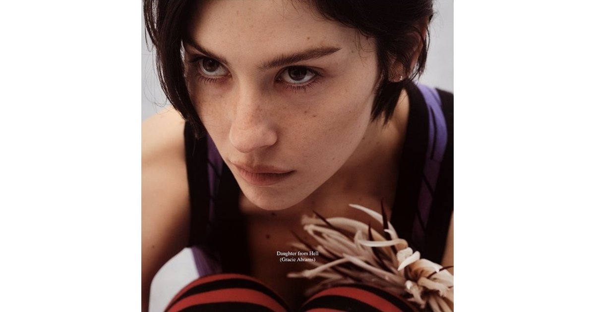 263507-gracie-abrams-daughter-