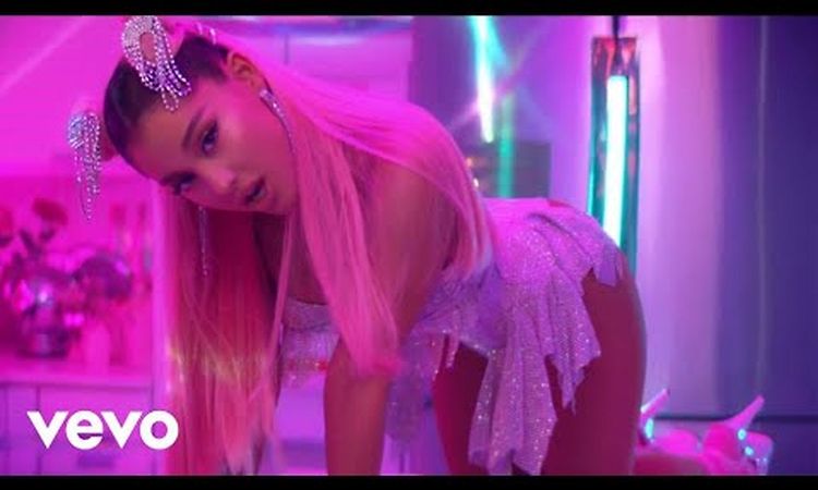 Ariana Grande - 7 rings (Official Video)