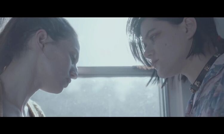 SOKO :: Diabolo Menthe (Official Video)