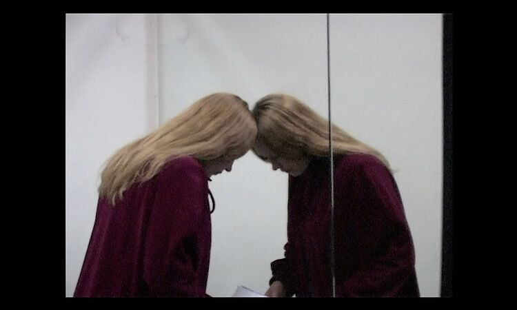 Julia Jacklin - Be Careful With Yourself (Official Visualiser)