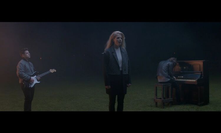 London Grammar - Nightcall [Official Video]