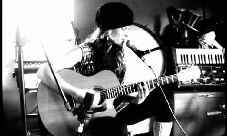 THE DO - THE BRIDGE IS BROKEN / OFFICIAL VIDEO