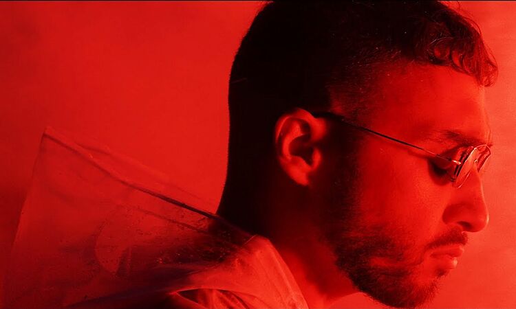 Sofiane Pamart - Planet (Official Videoclip)