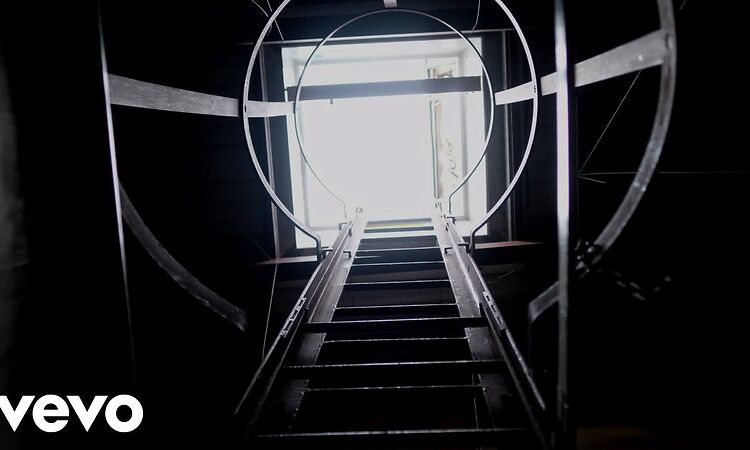 Chase & Status - Selecta (Visualiser) ft. Stefflon Don