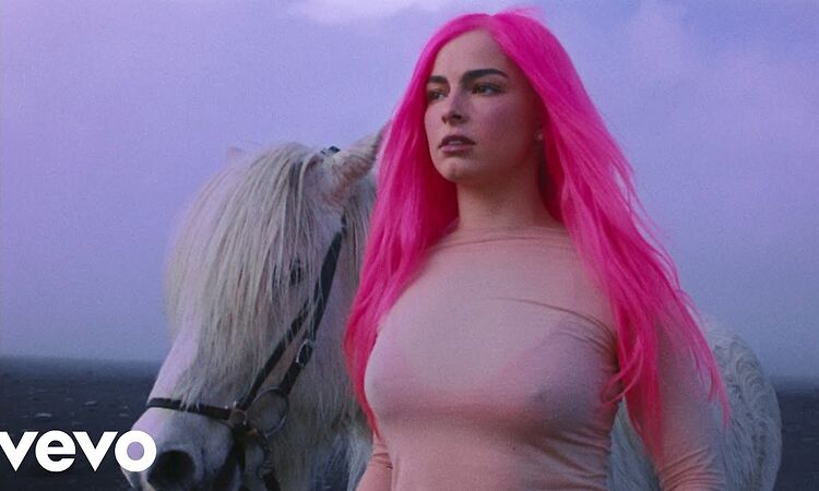 Addison Rae - Headphones On (Official Video)