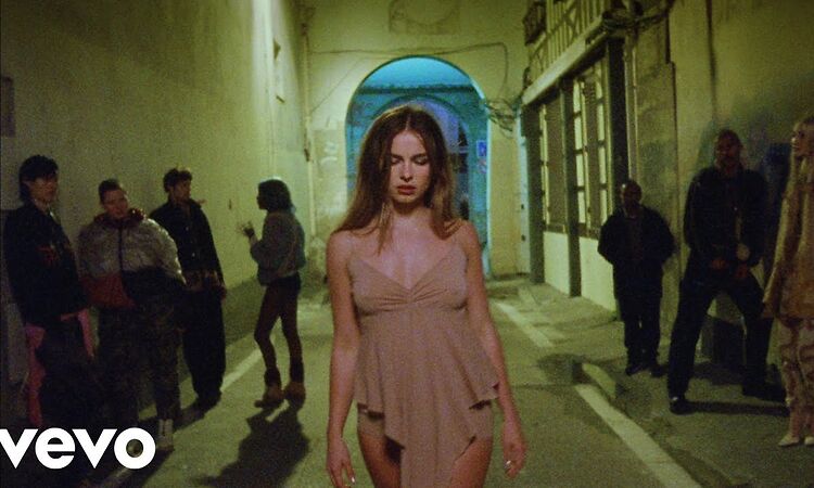 Addison Rae - Aquamarine (Official Video)