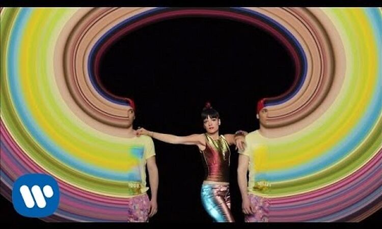 Lily Allen | URL Badman (Official Video)