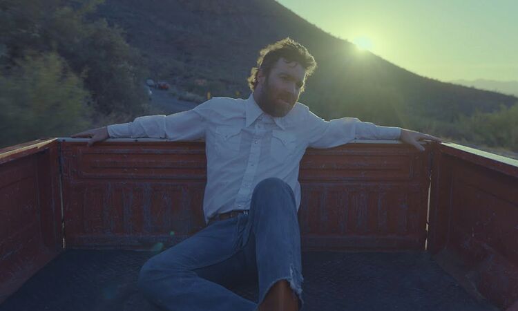  Chet Faker - Over You (Official Music Video)