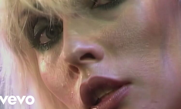 Blondie - Living In The Real World
