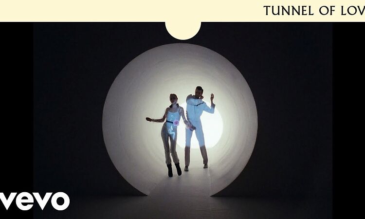 Dire Straits - Tunnel Of Love