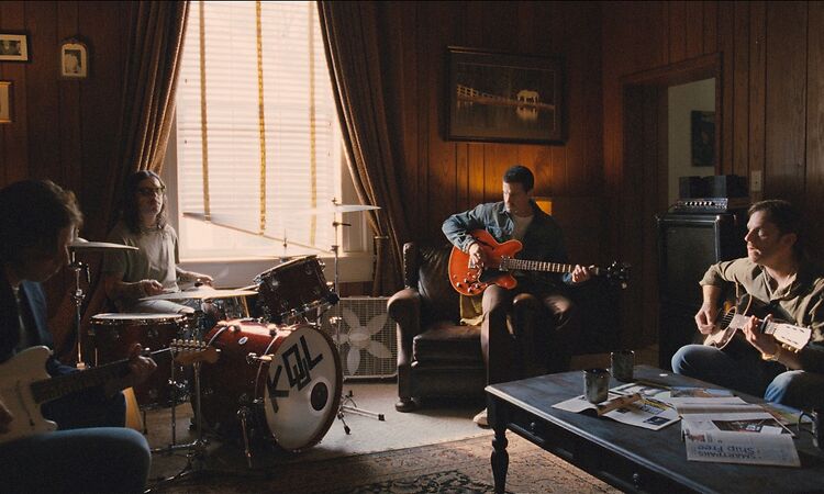  Kings Of Leon - My Whole World