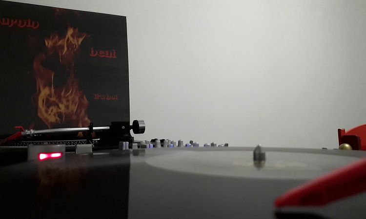 Dj Sofiane Burning Beat featuring Olive Masinga Searchin'