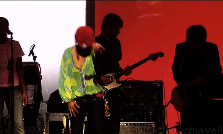 Gorillaz - Kids With Guns (Live At The Manchester Opera House) Music Video