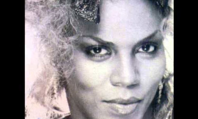Mondée Olivier - Make Me Want You (Vocal Mix)