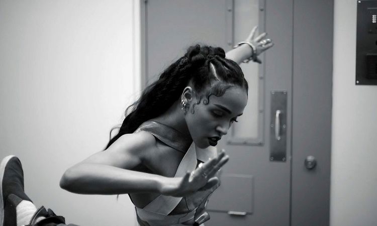 FKA twigs - Video Girl
