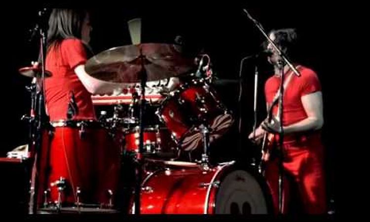Under Great White Northern Lights-The White Stripes-Black math live